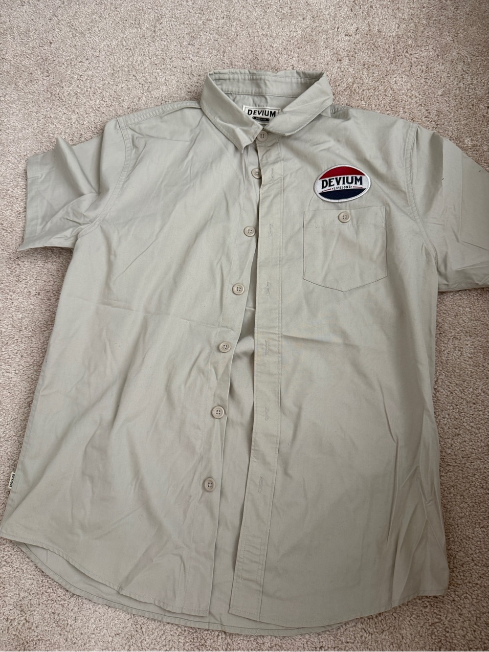 Men's Short-Sleeve Button-Down Shirt in Light Beige